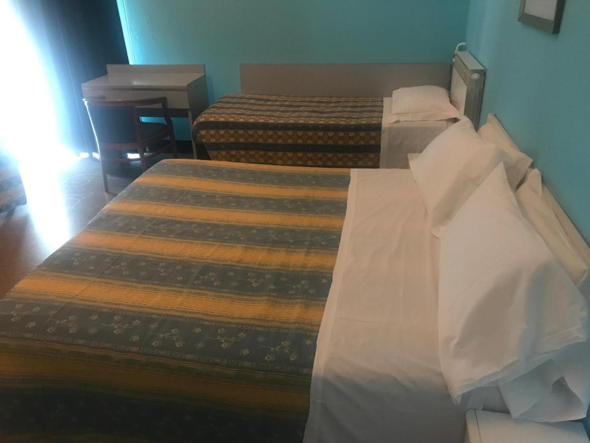 Hotel Doria Chiavari Luaran gambar