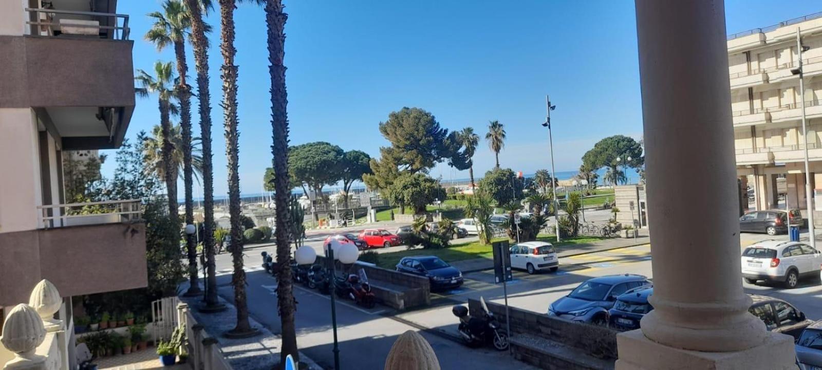 Hotel Doria Chiavari Luaran gambar
