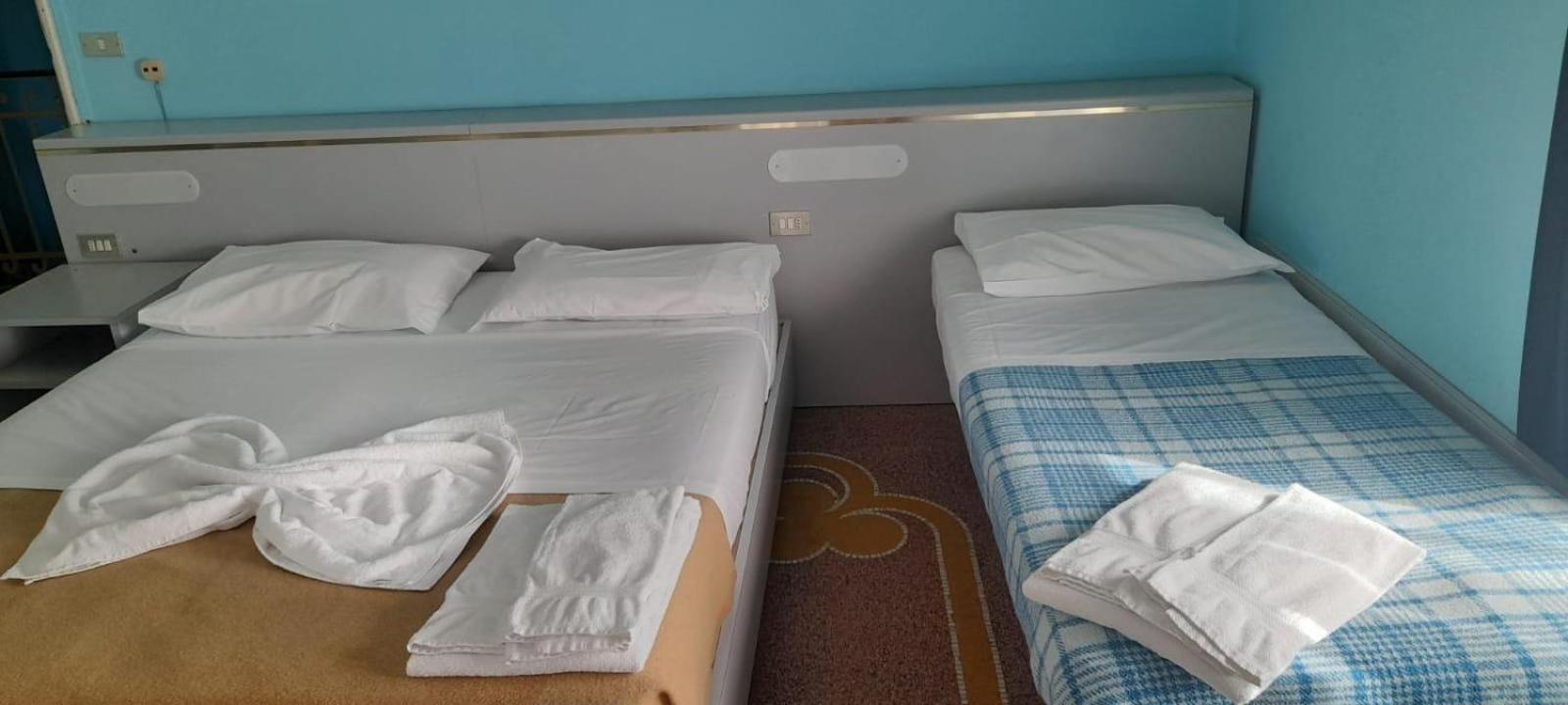 Hotel Doria Chiavari Luaran gambar