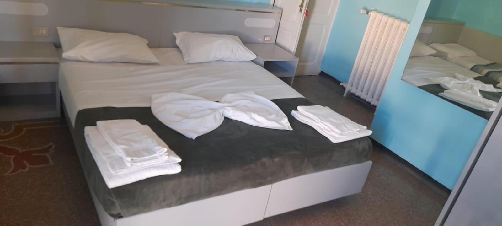 Hotel Doria Chiavari Luaran gambar