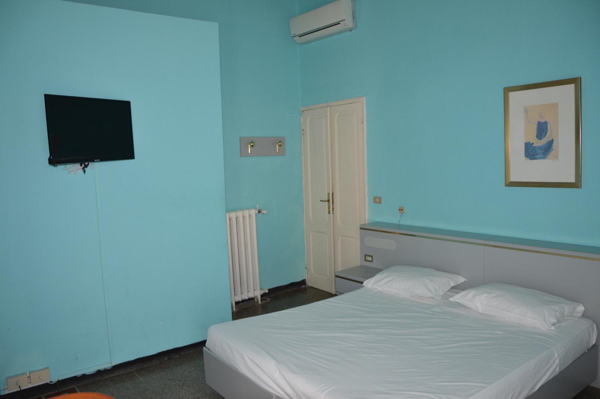 Hotel Doria Chiavari Luaran gambar