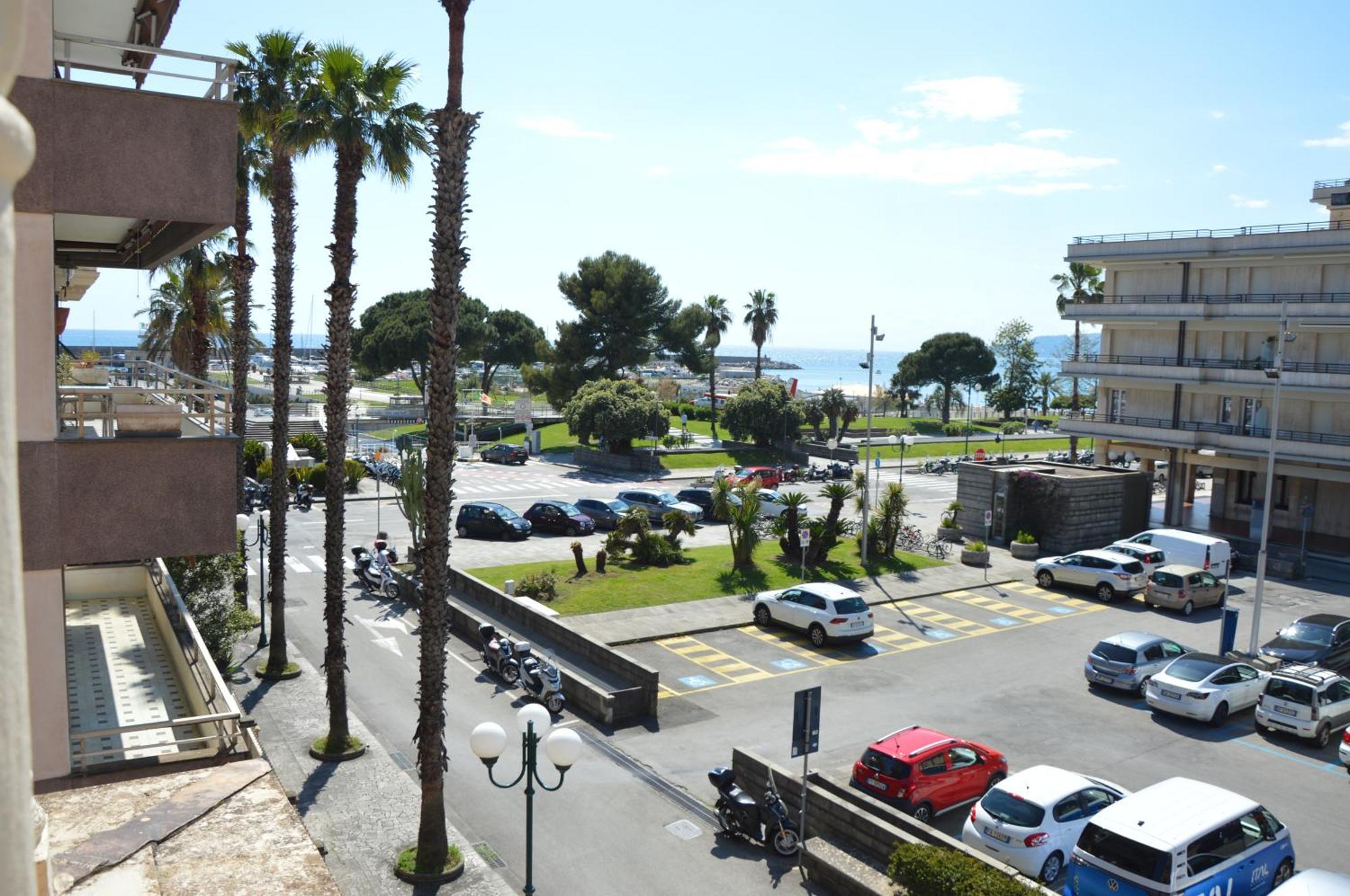 Hotel Doria Chiavari Luaran gambar