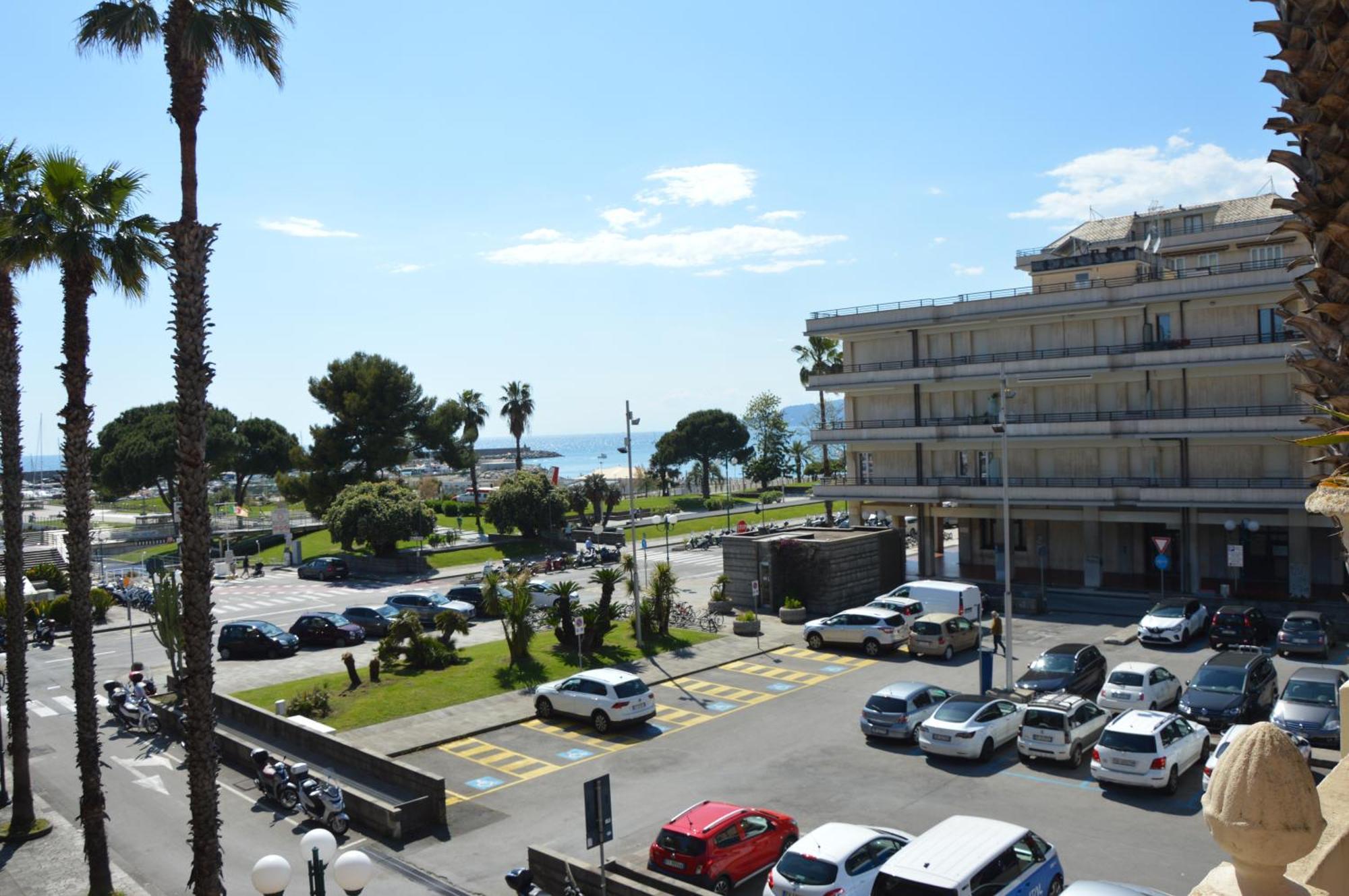 Hotel Doria Chiavari Luaran gambar